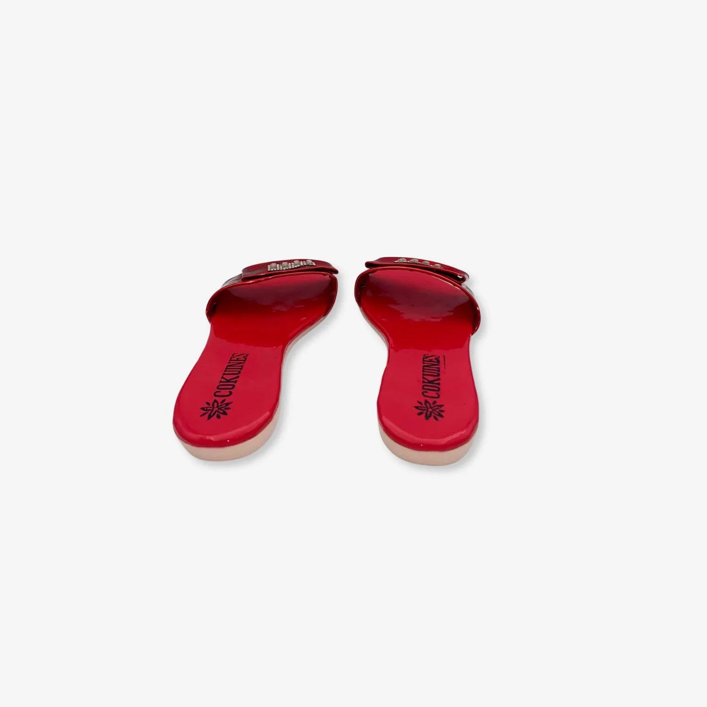 Sandalias planas elegantes para mujeres color rojo con detalles